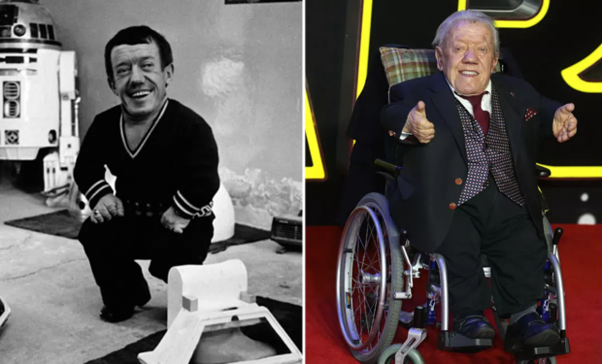 Antes de aceptar este rol, Kenny se dedicaba a la comedia.