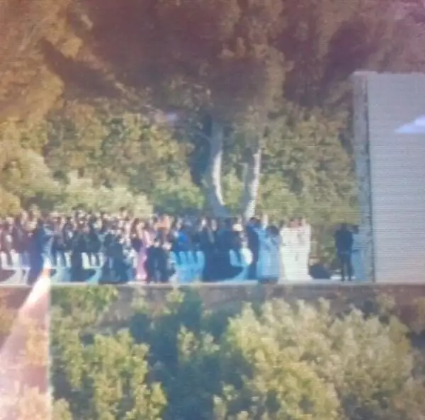 Esta imagen comenzó a circular en redes sociales poco después de anunciarse que Kimye ya se habían casado.