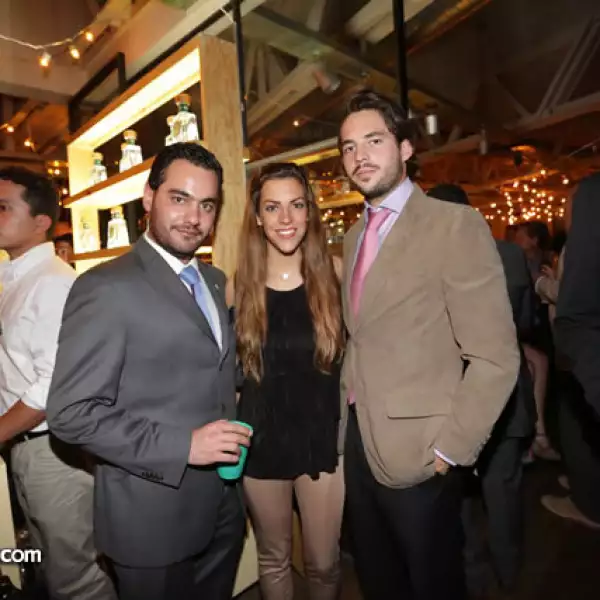 Alfredo Guaida,Laura Vallina,Carlos Roca