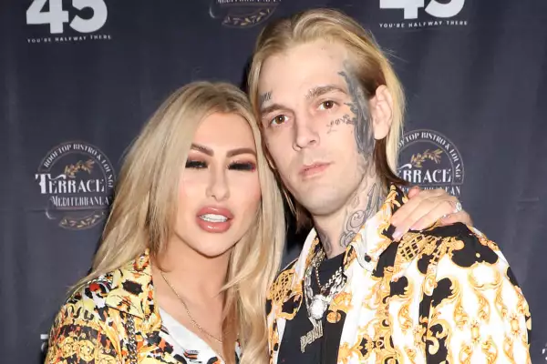 Melanie Martin prometida de Aaron Carter habla tras muerte del cantante