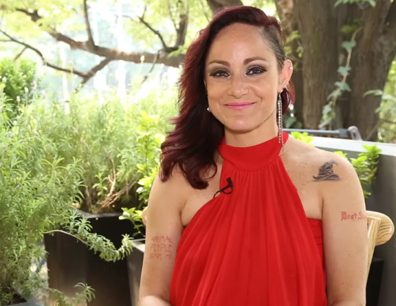 Desde la comida que no soporta hasta su mayor obsesión. Lola Cortés nos cuenta las cosas que seguro no sabes de ella.