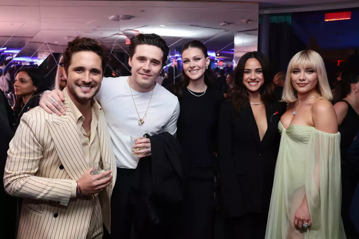 Diego Boneta, Brooklyn Peltz Beckham, Nicola Peltz Beckham, Adria Arjona y Florence Pugh