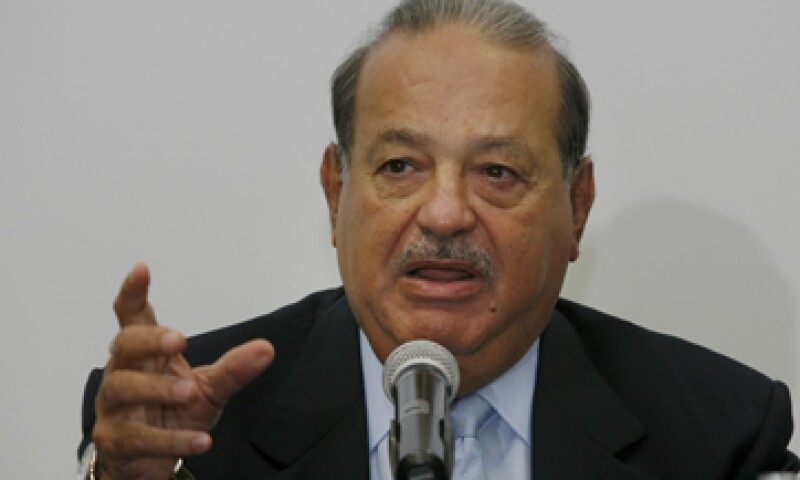 Carlos slim resaltó en EU la importancia de la tecnología inalámbrica en la creación de empleos. (Foto: AP)