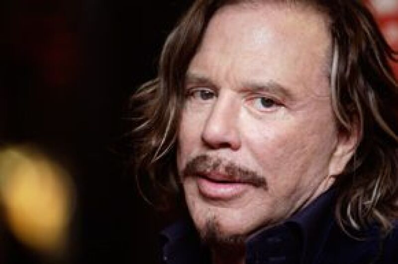 La película, protagonizada por Mickey Rourke, se estrenará a nivel nacional el próximo 27 de febrero.