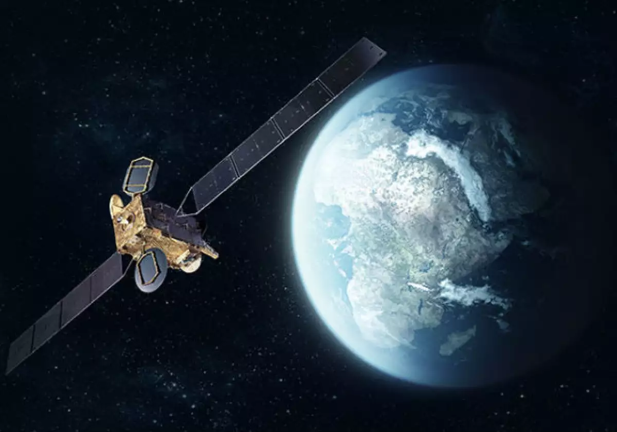 Eutelsat Satélite