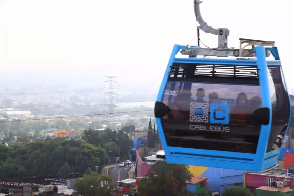 Cablebús_en_iztapalapa.jpeg