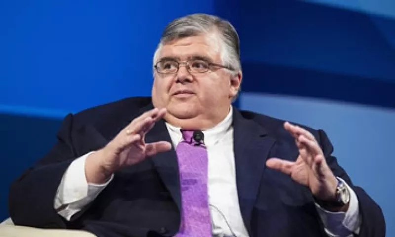 Agustín Carstens dijo que el peso se ha depreciado menos que otras monedas. (Foto: Reuters )