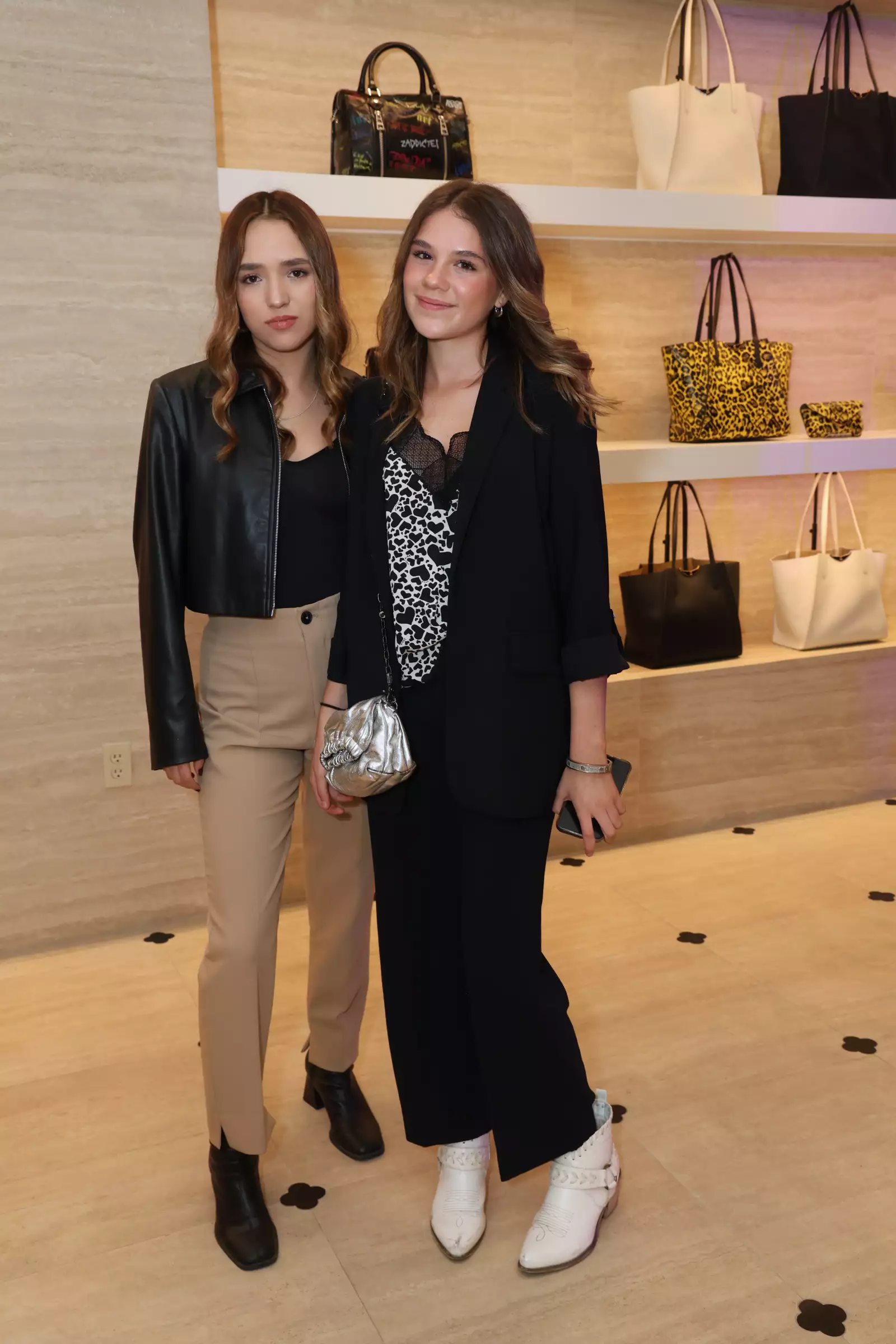 Alejandra Salgado y Romina del Castillo 