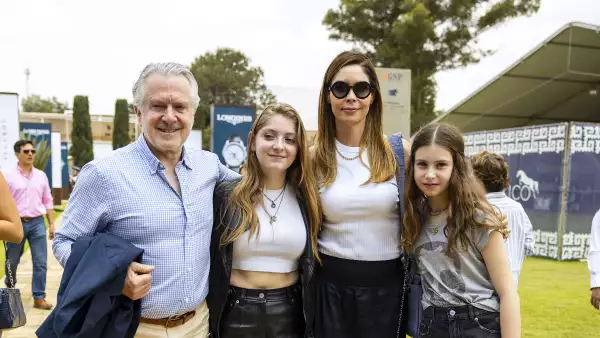 Santiago Creel Miranda, Constanza Creel González, Paulina Velasco y Paulina Creel Velasco