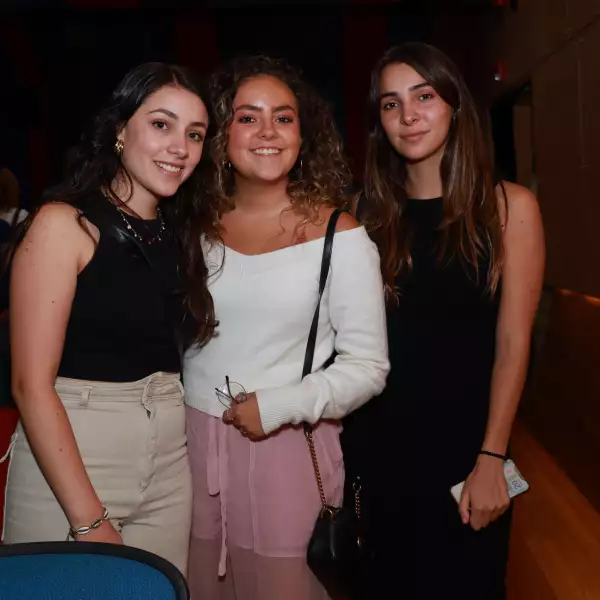 Alexa Violante, Estefanía Perkins y Paulina Álvarez 