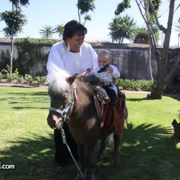 Tina Almaraz,Juan Emilio Torreslanda