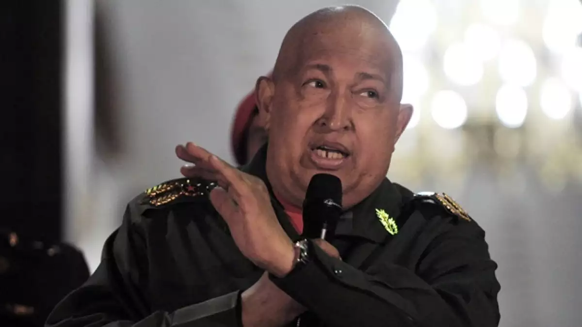hugo chavez ofrece un discurso en caracas