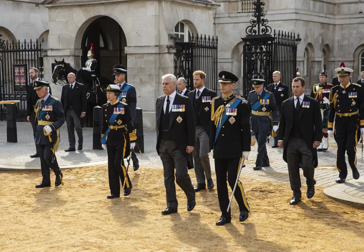 The Coffin Carrying Queen Elizabeth II Is Transferred From Buckingham Palace To The Palace Of Westminster