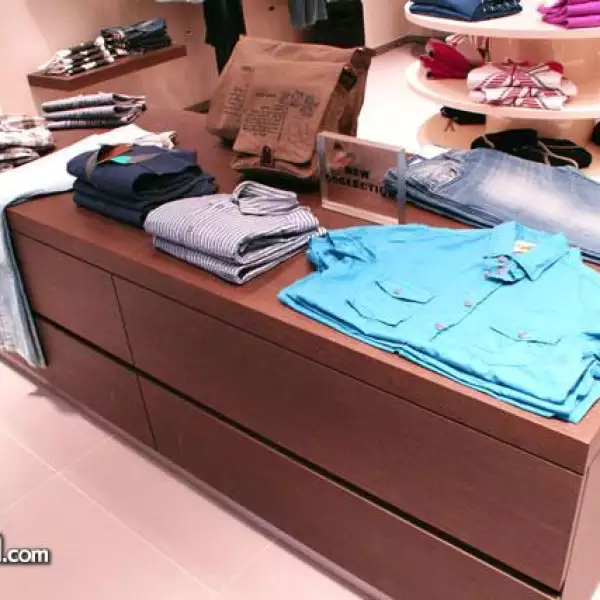 Inauguración de Hugo Boss