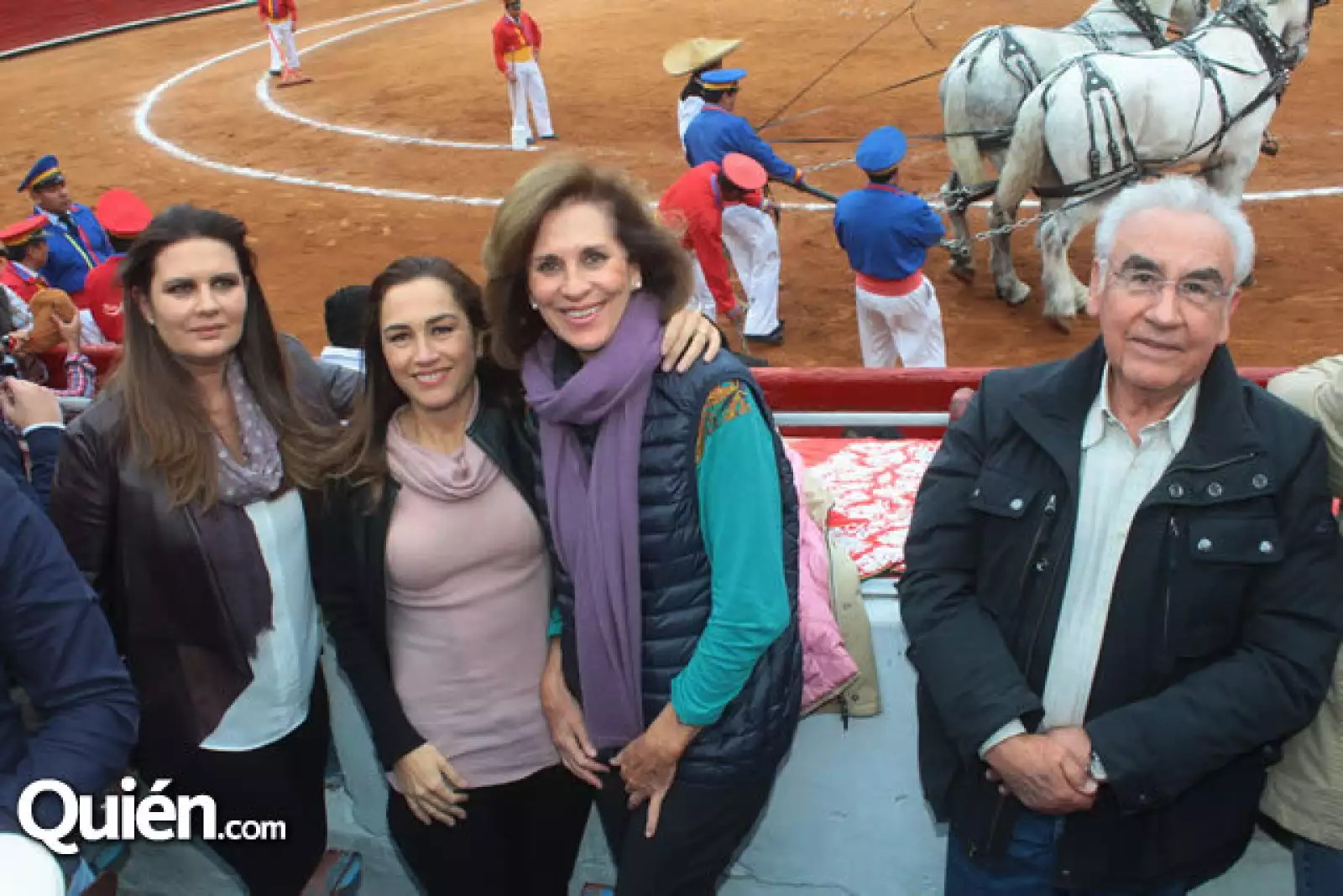 Rocio Alarcón,Paty Alarcón,María Mercedes Peralta y Gabriel Alarcón