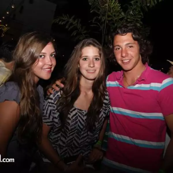 Aranza Razón,Mariana Mestre y Juan Carlos Mestre