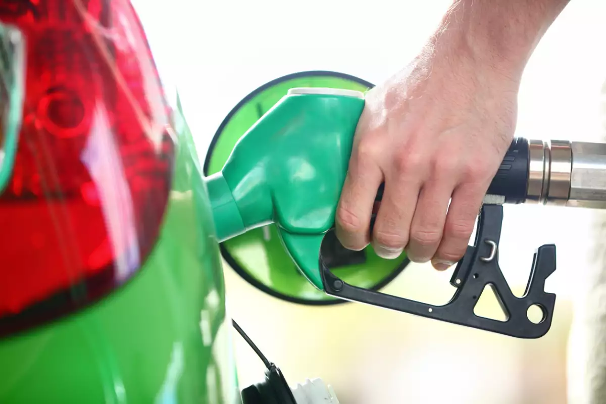 mejor horario para cargar gasolina