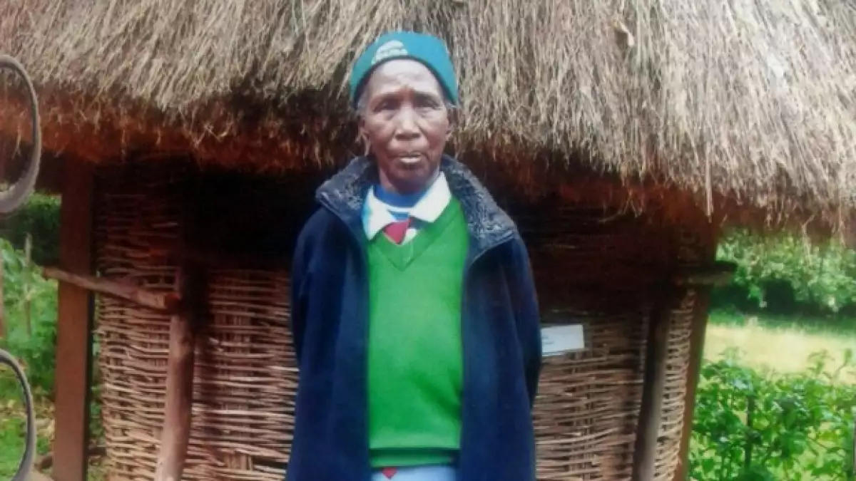 kenia, estudiante de primaria de 92 años