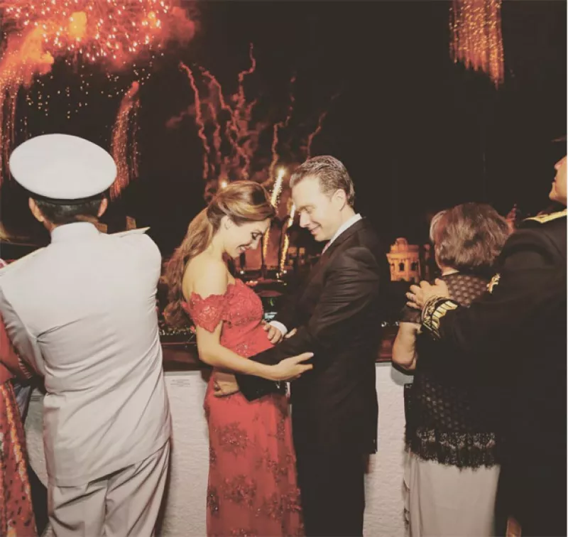 Anahí y Manuel Velasco protagonizaron una tierna fotografía durante la noche del Grito de Independencia.