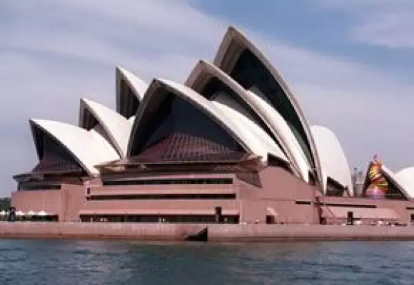 La famosa Ópera de Sidney, un ícono de la arquitectura moderna.