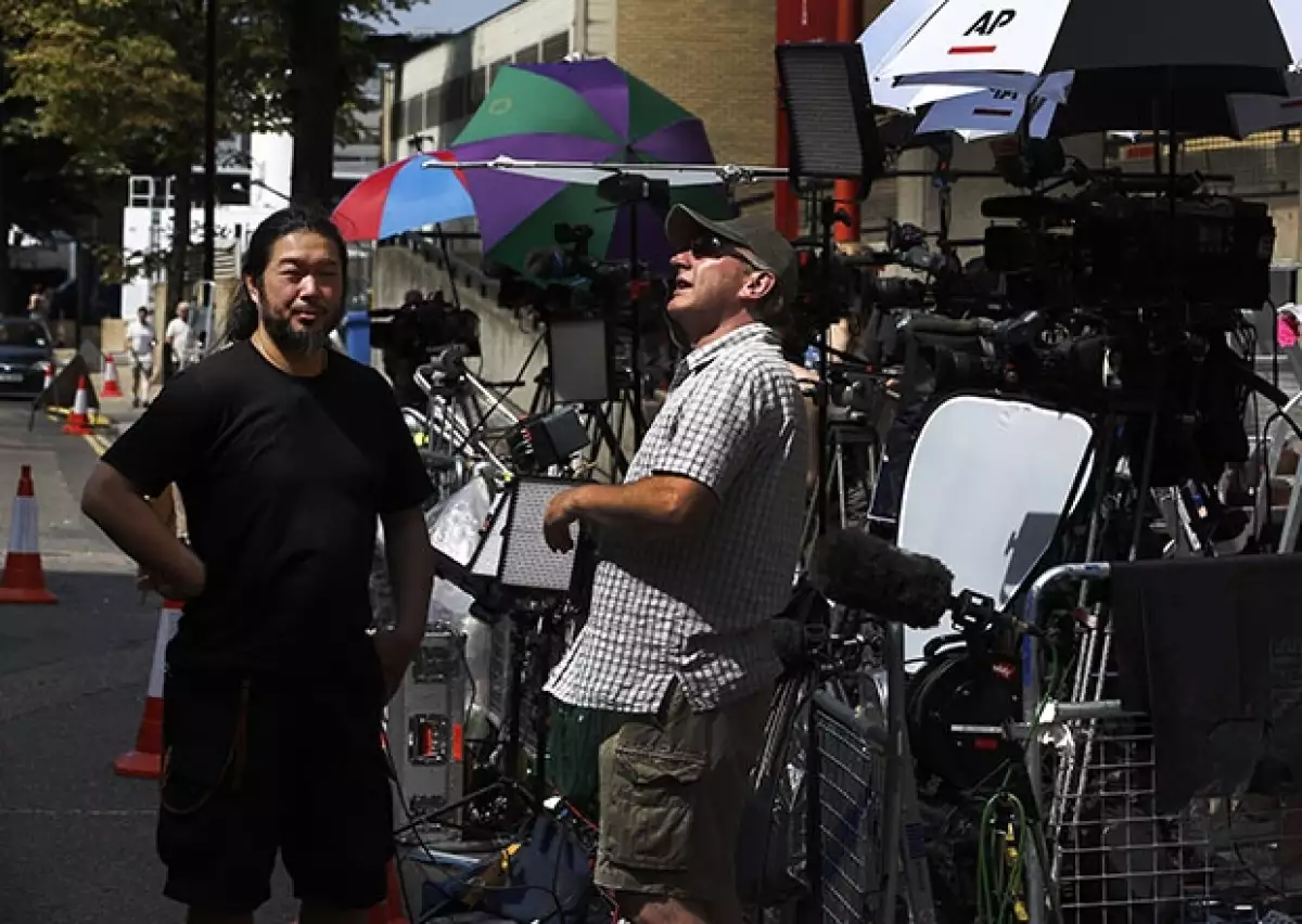 Fotógrafos y periodistas se encuentran a las afueras del hospital St. Mary de Londres, a la espera del nacimiento del primogénito de los duques de Cambridge.