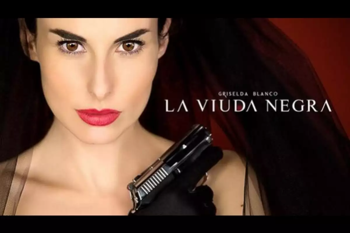 Ana finalizó con éxito la temporada de "La viuda negra" y está en espera de un próximo proyecto.