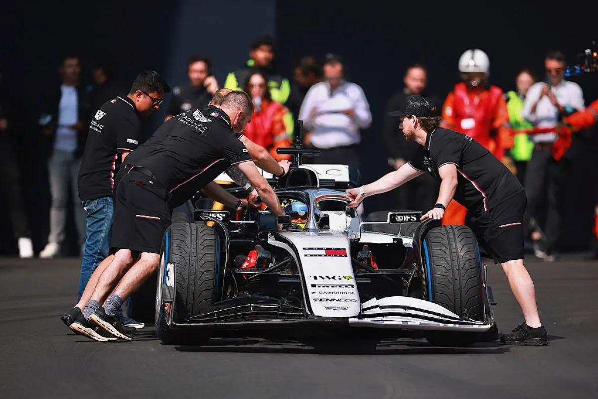 Sergio Perez Show Run In Mexico City
