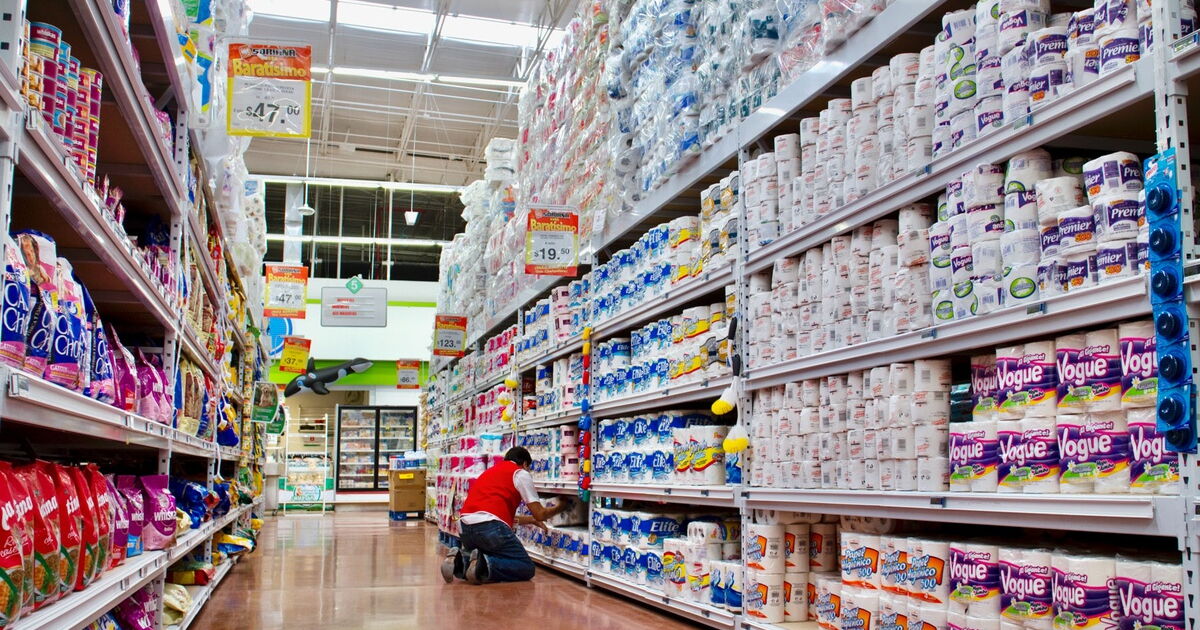SUPERMERCADOS SE REINVENTAN: TIENDAS FÍSICAS SE VUELVEN CENTROS DE ENTREGA DIGITAL