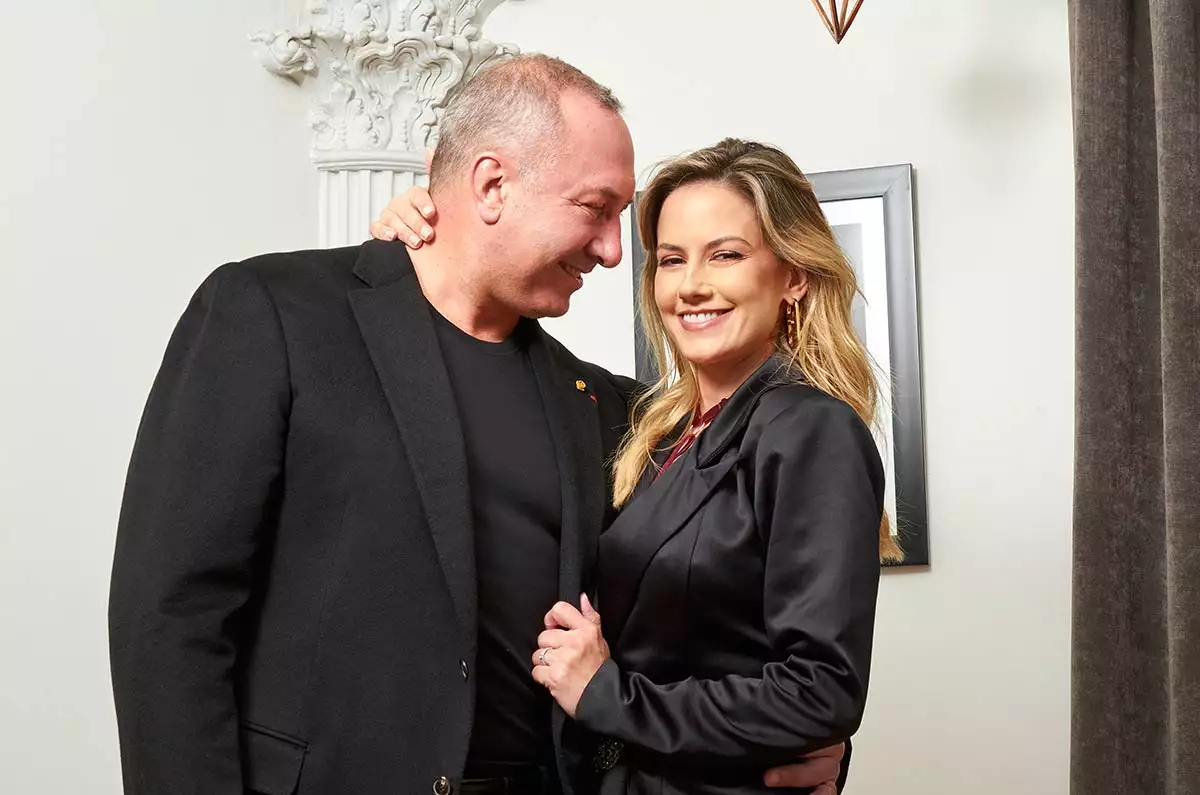 Altair Jarabo confiesa las ventajas de estar casada con un hombre mayor ...