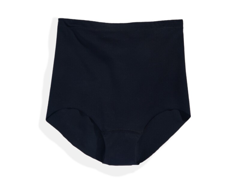 En poliamida, Intimissimi, $545; Santa Fe.