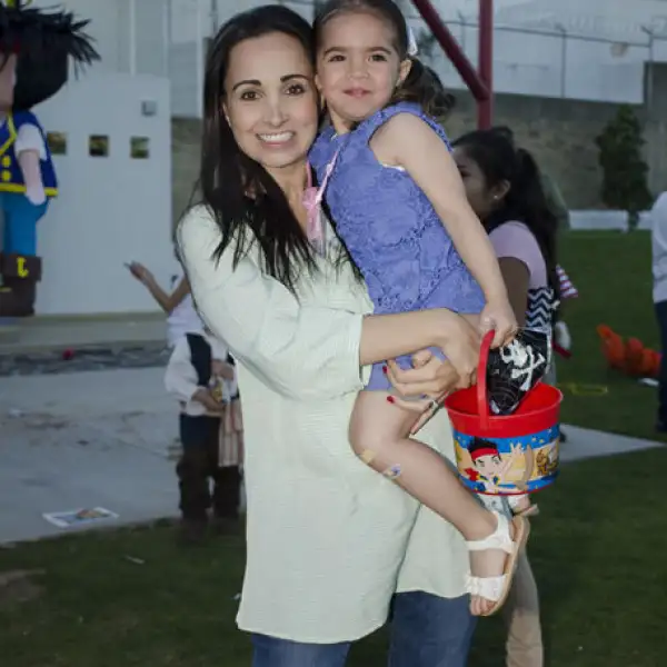 Ale Guerard y Mia Hecht