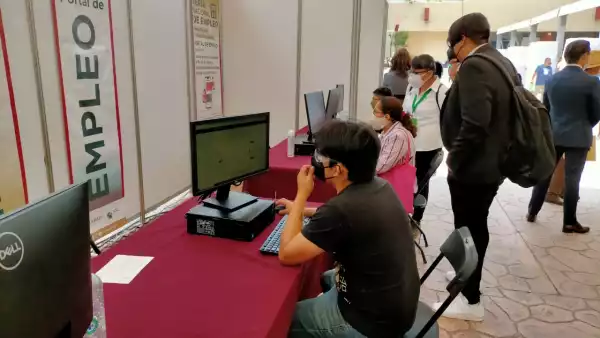 feria empleo.jpg