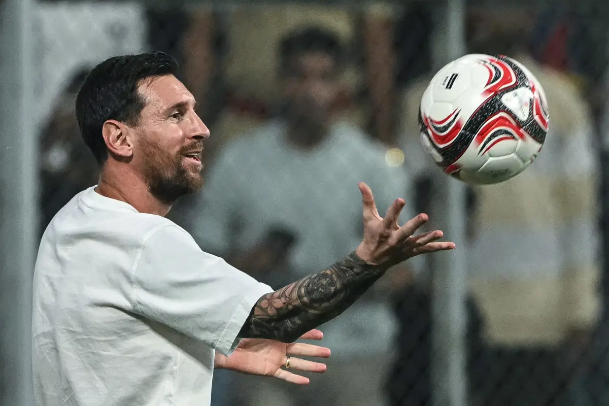 La visita de Messi en un estadio de la India deja disturbios