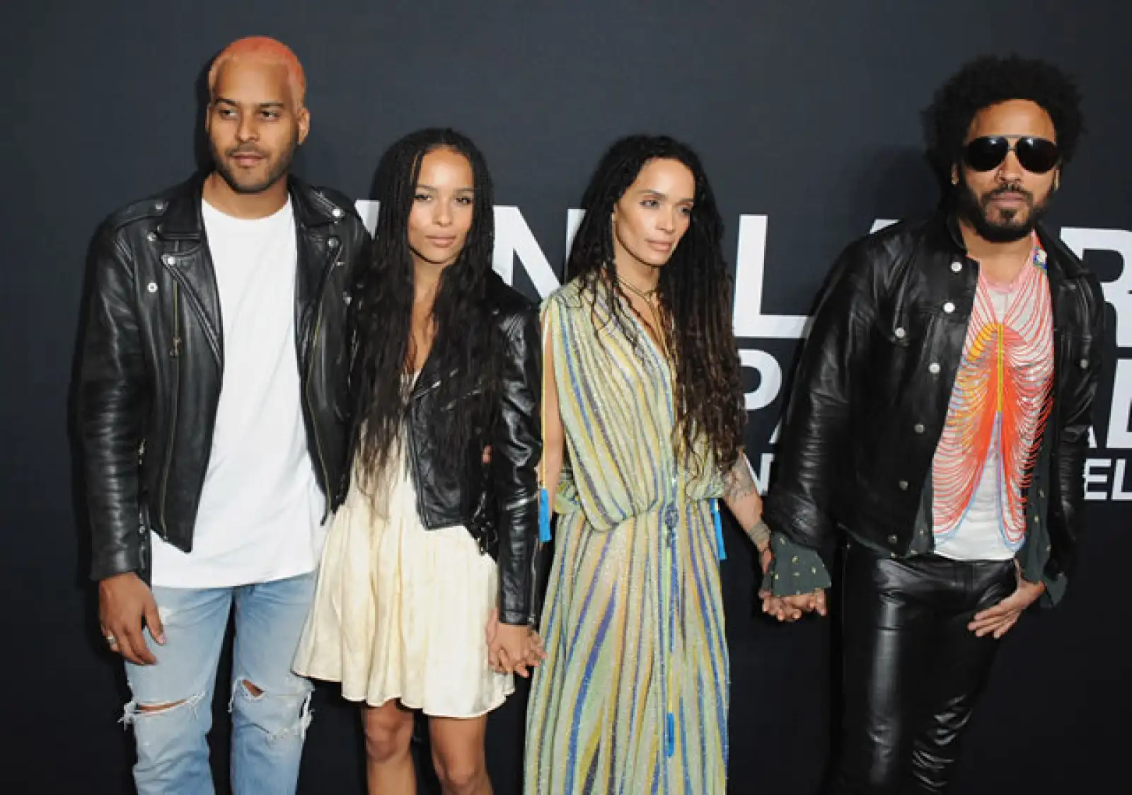 Twin Shadow, Zoe Kravitz, Lisa Bonet y Lenny Kravitz.
