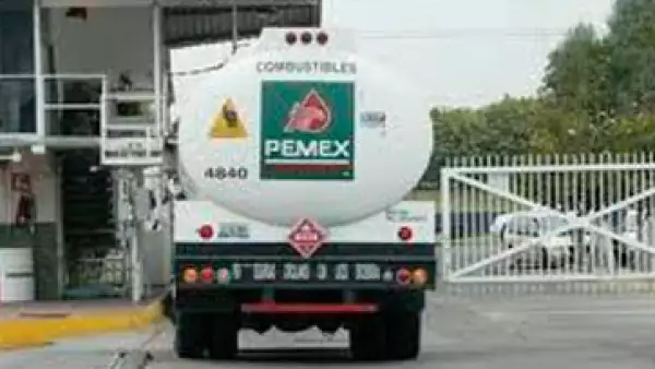 Camiones-de-Pemex-05