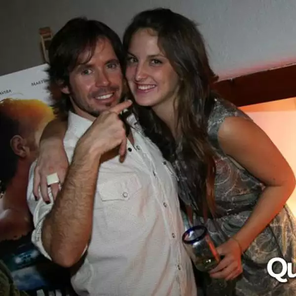 Fiesta de Fernando Lebrija por sus 2 diosas de plata