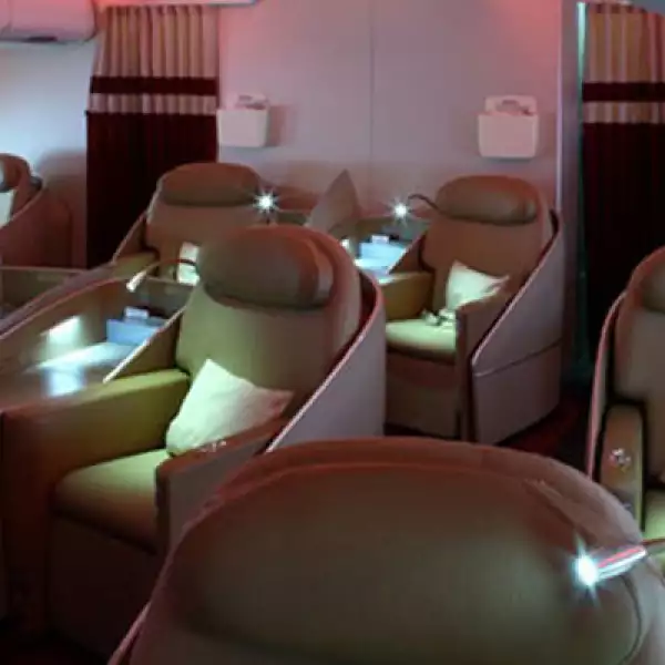 La superficie total de la cabina de esta nave es de 550 m2; también cuenta con gran iluminación ambiental.