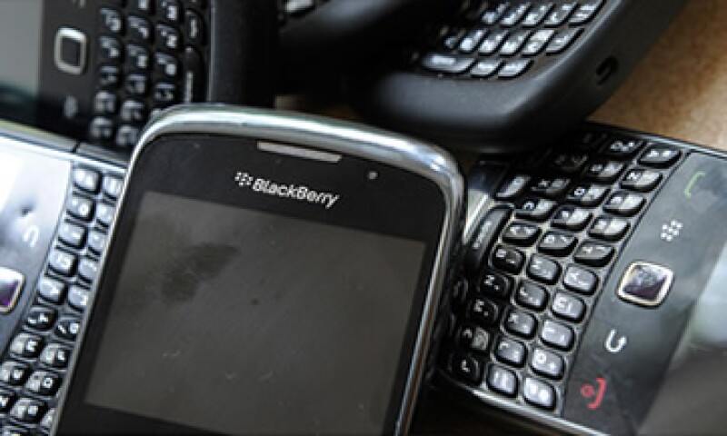 Los usuarios de BlackBerry en Europa comenzaron a tener problemas con los servicios de mensajería desde el lunes pasado. (Foto: Cortesía CNNMoney)