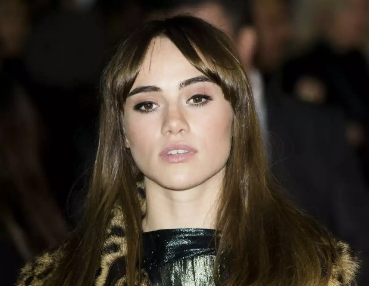 Suki Waterhouse debutó recientemente como actriz de cine, pero es mayormente conocida como modelo y socialité.