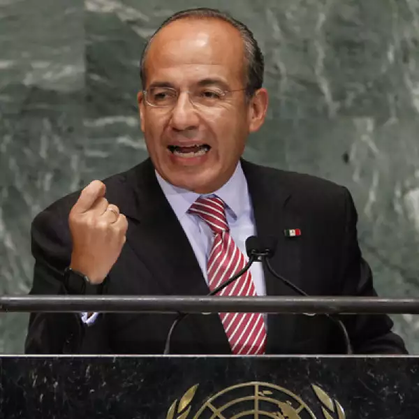 Enero de 2007: “Ahora este caballerito parece que va por el mismo camino (que Vicente Fox)”. Al criticar que el michoacano promovía a México supuestamente a costa de otros países.