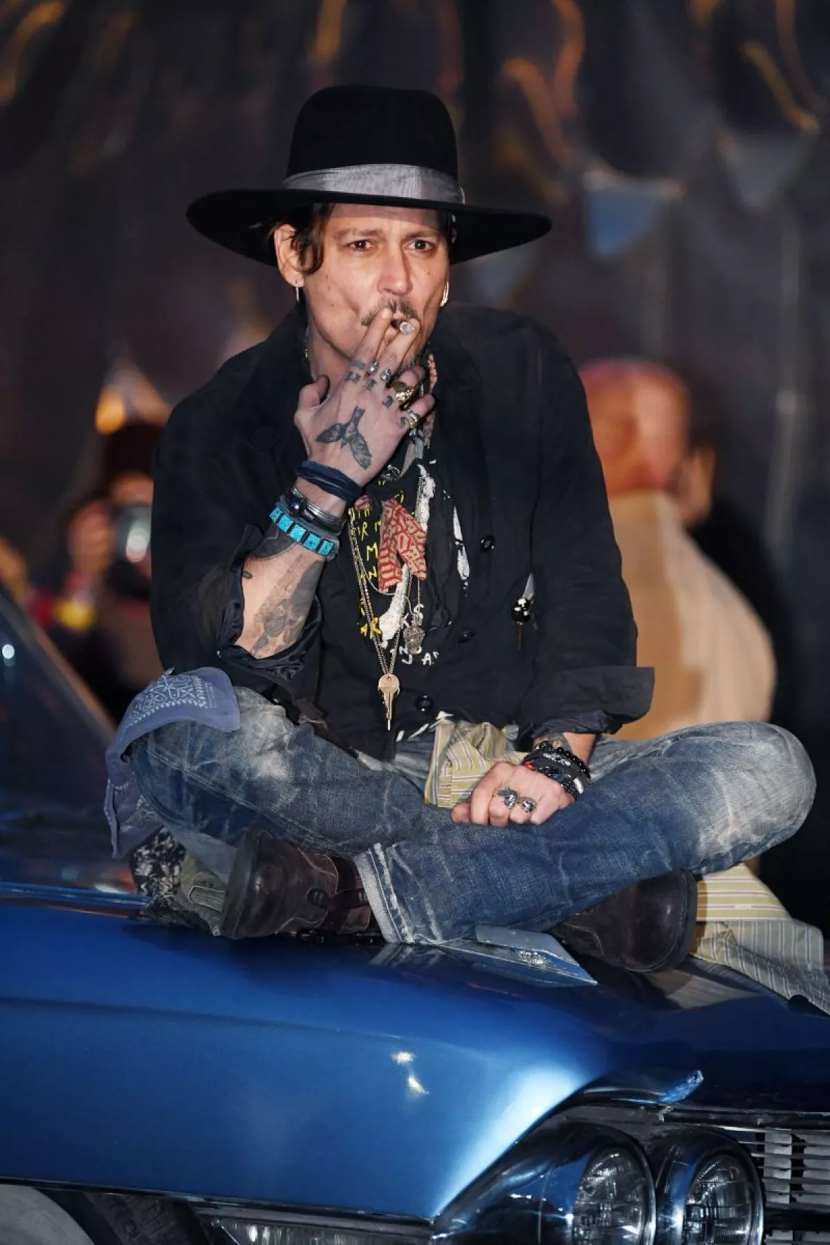 Johnny Depp fumando