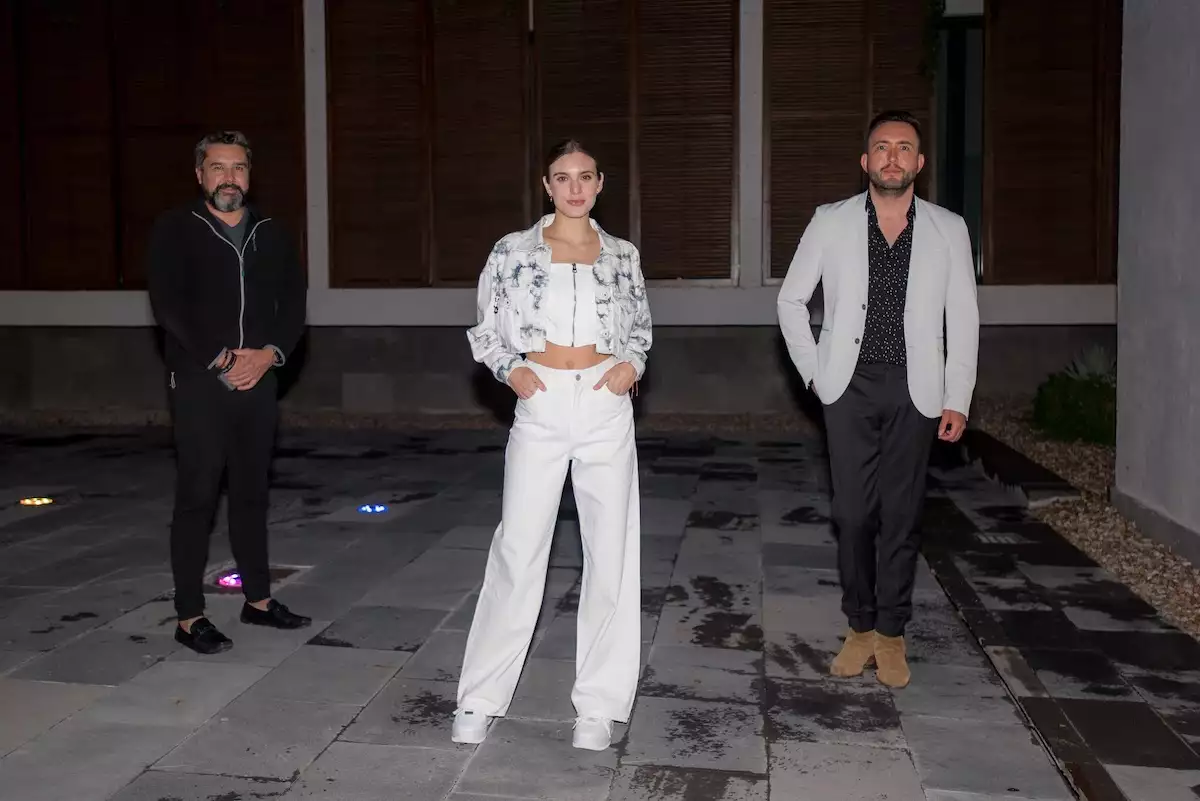 Jesús Viveros, Macarena Achaga y Rodrigo González.jpg