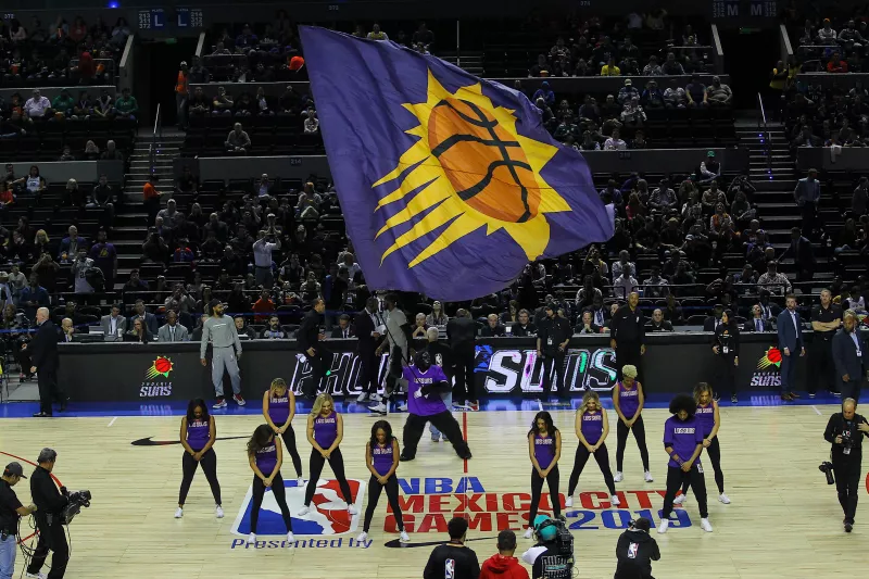 Suns contra Spurs en la Arena Ciudad de México