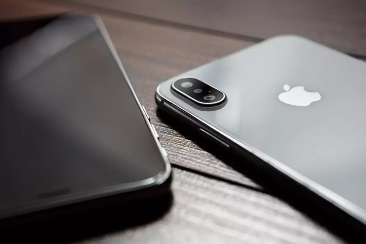 iPhone X