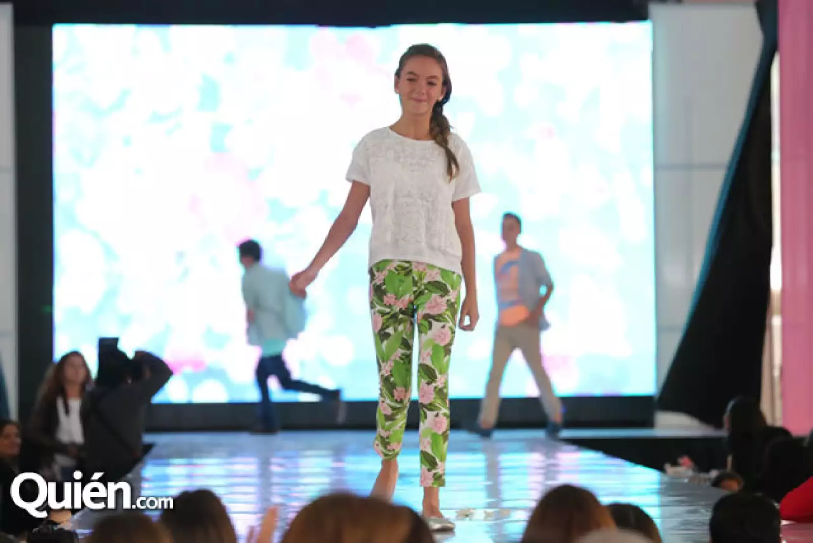 Festejo del día de las madres del Colegio Miraflores