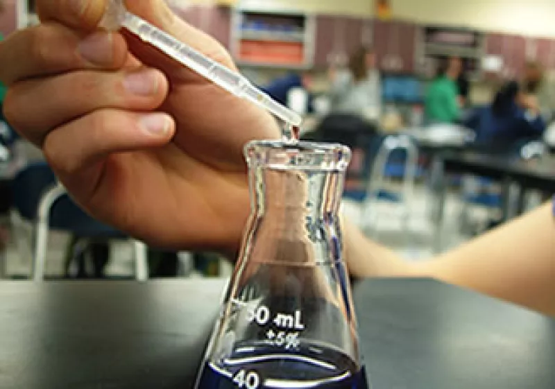 El nuevo pigmento es amigable con el ambiente y sirve para teñir plásticos, vidrio, tintas impresoras, e incluso, cosméticos. (Foto: SXC)