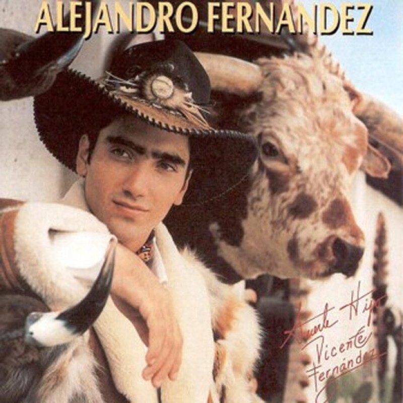 A los 20 años El Potrillo lanzó su primera producción discográfica homónima.