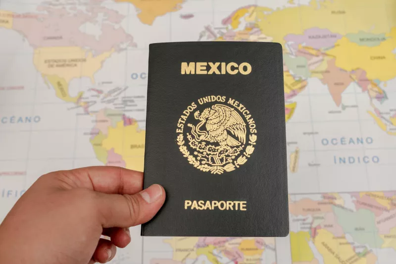 pasaporte mexicano 2024