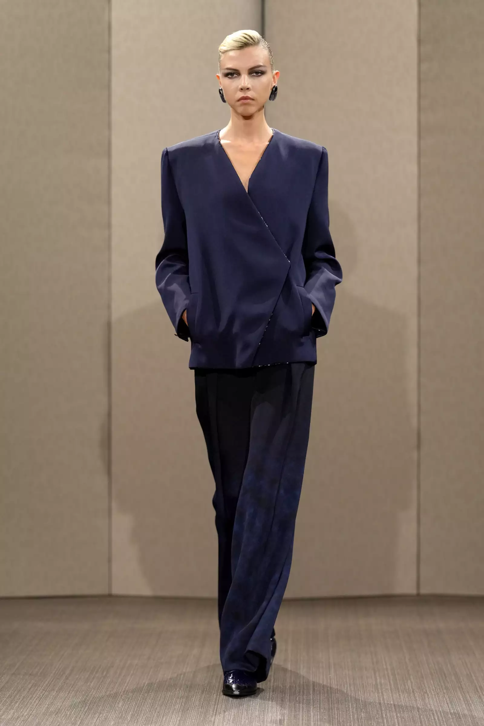 Armani Prive HC F26 017.jpg
