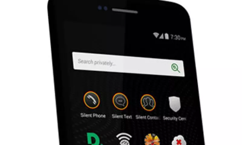 El equipo ofrece la posibilidad de navegar por Internet a través de redes virtuales seguras.(Foto: Cortesía BlackPhone )